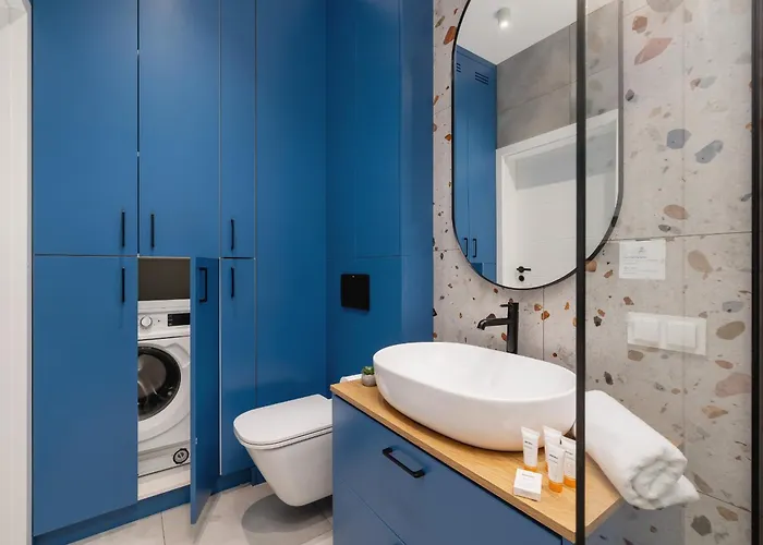 Goreckiego With Parking Spodek By Renters קטוביץ